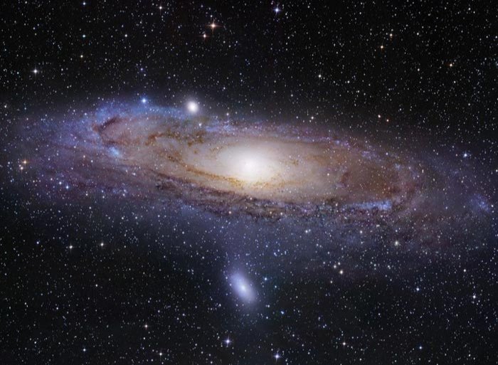 آندرومدا چیست؟   نزدیک ترین کهکشان مارپیچی که شبیه کهکشان ماست آندرومد